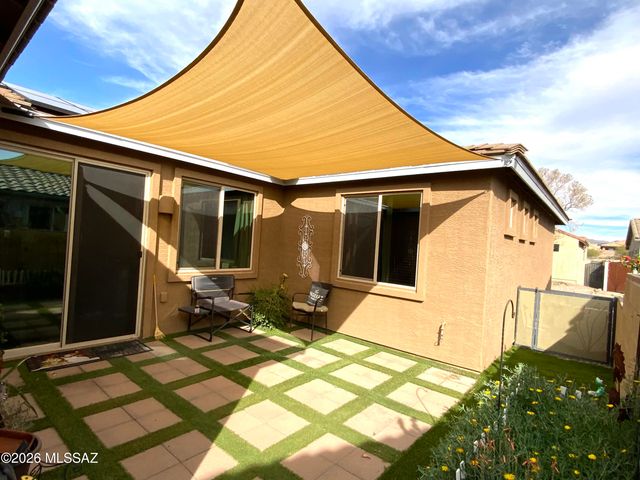 10263 S Black Surrey Drive, Vail, AZ 85641