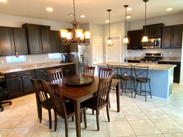 10263 S Black Surrey Drive, Vail, AZ 85641