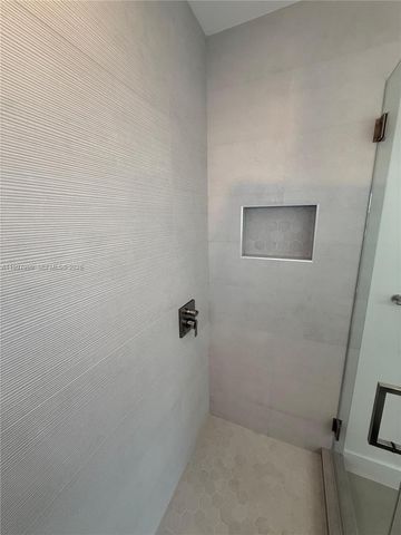 3431 NW 14th Ter, Miami, FL 33125