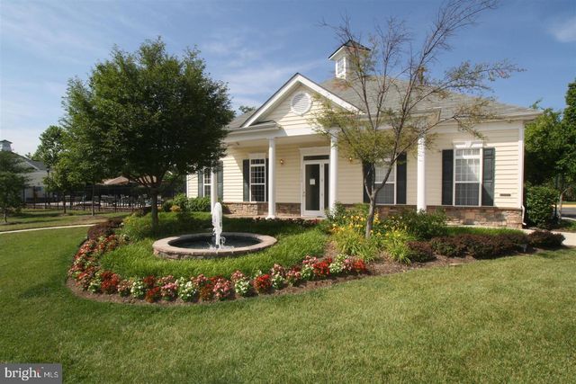 22941 FONTWELL SQ, Sterling, VA 20166