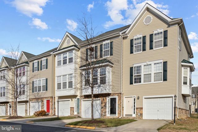 22941 FONTWELL SQ, Sterling, VA 20166