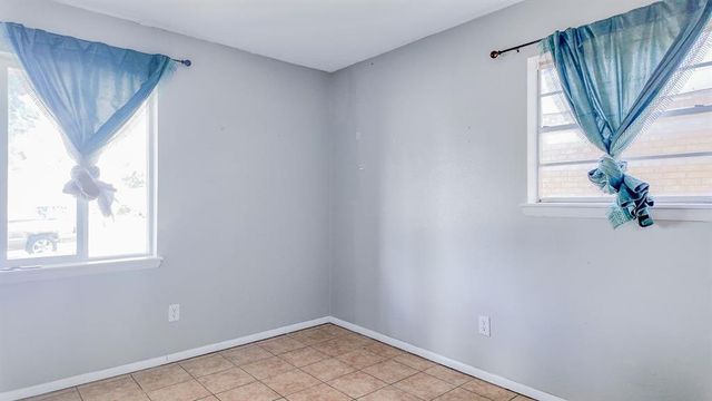 9424 NE 14th Street, Oklahoma City, OK 73130