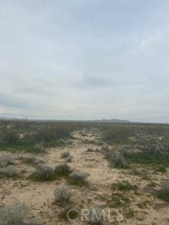 0 0, Adelanto, CA 92301
