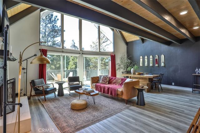 24833 Matterhorn Court, Crestline, CA 92325