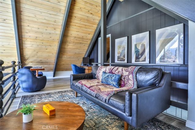 24833 Matterhorn Court, Crestline, CA 92325