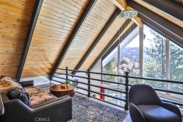 24833 Matterhorn Court, Crestline, CA 92325