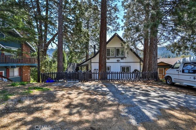24833 Matterhorn Court, Crestline, CA 92325