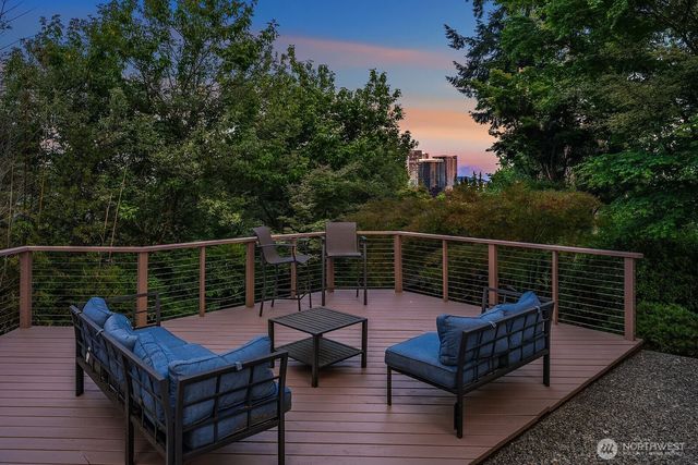 1702 99th Avenue NE, Bellevue, WA 98004