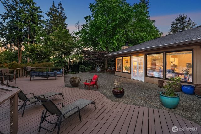 1702 99th Avenue NE, Bellevue, WA 98004