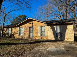 4627 CRYSTAL SPRINGS DR, Memphis, TN 38128