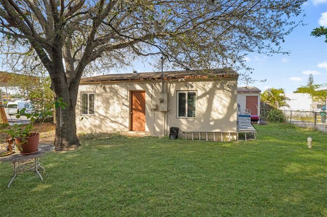 2126 Washington Street, Hollywood, FL 33020