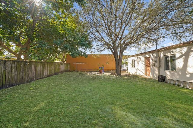 2126 Washington Street, Hollywood, FL 33020