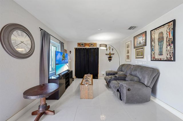 2126 Washington Street, Hollywood, FL 33020