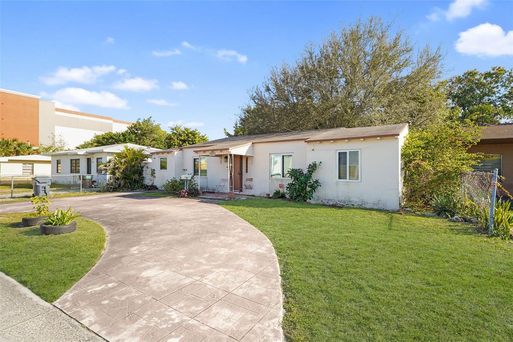 2126 Washington Street, Hollywood, FL 33020