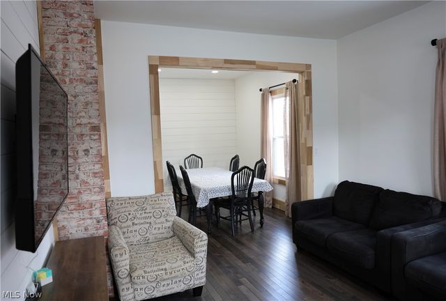 216 S Clay Street, Millersburg, OH 44654