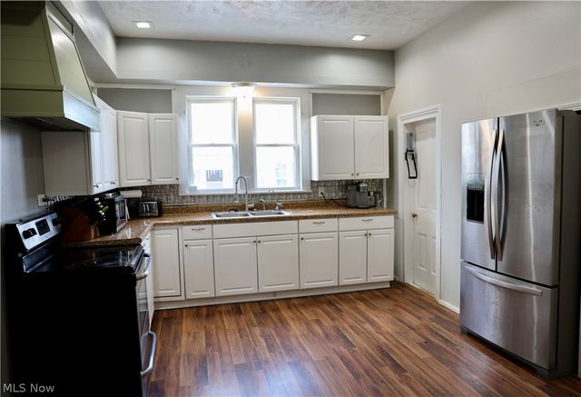 216 S Clay Street, Millersburg, OH 44654