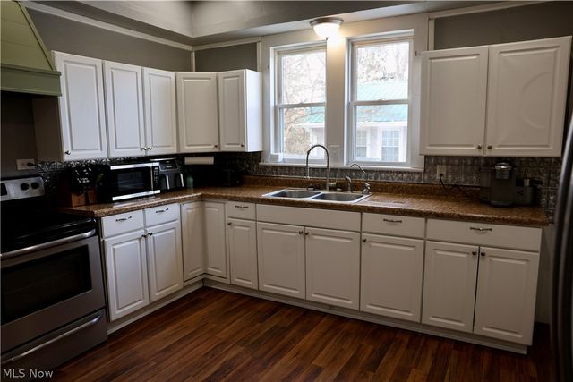 216 S Clay Street, Millersburg, OH 44654