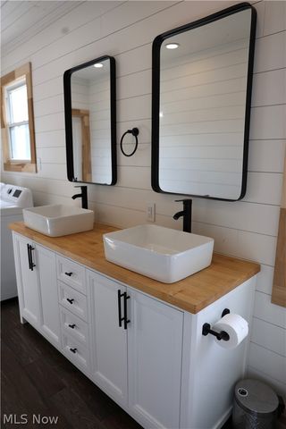 216 S Clay Street, Millersburg, OH 44654