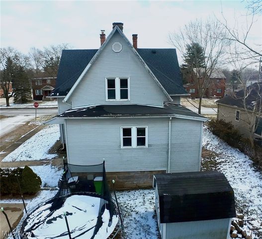216 S Clay Street, Millersburg, OH 44654