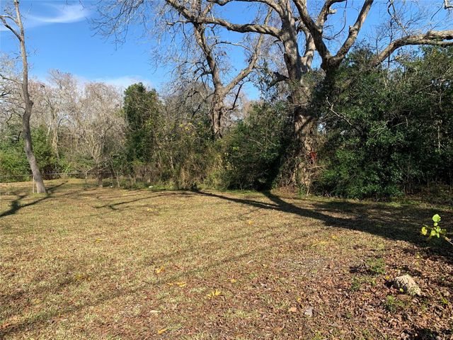 232 S Bell Drive, Texas City, TX 77591