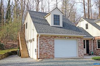 1827 BRANDYWINE DR #B, Charlottesville, VA 22901