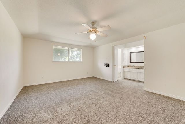 123 S Venice Drive, Duncanville, TX 75116