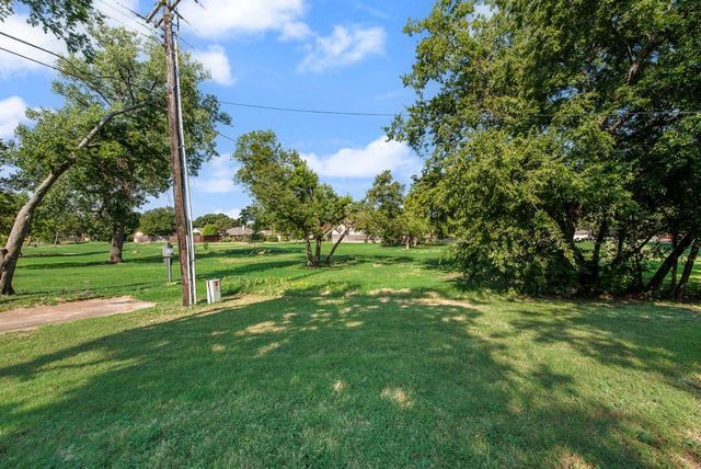 123 S Venice Drive, Duncanville, TX 75116