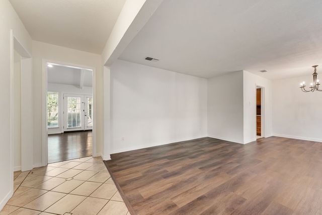 123 S Venice Drive, Duncanville, TX 75116