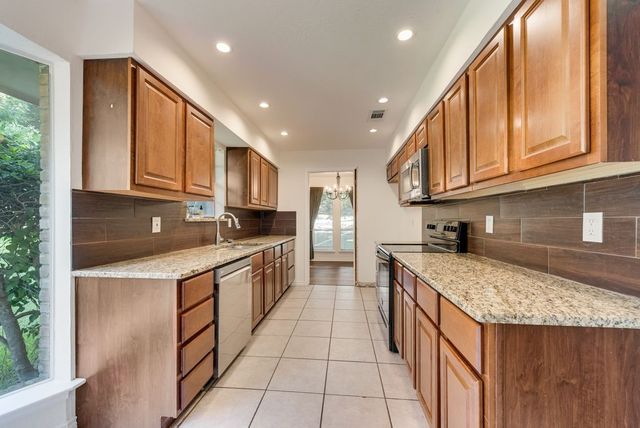 123 S Venice Drive, Duncanville, TX 75116