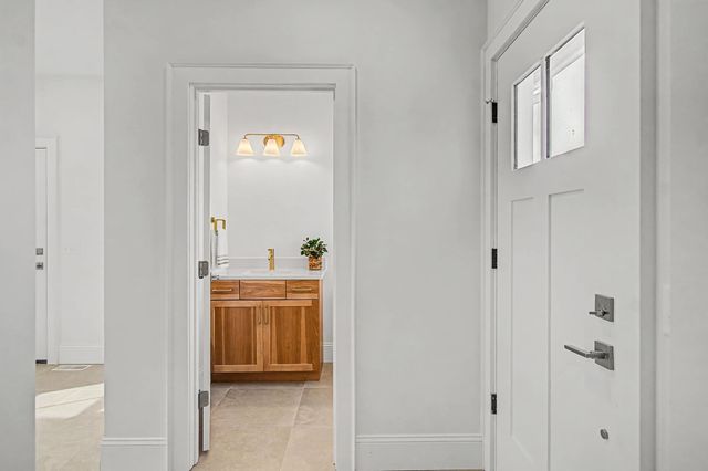 897 Falls Road, Shelburne, VT 05482