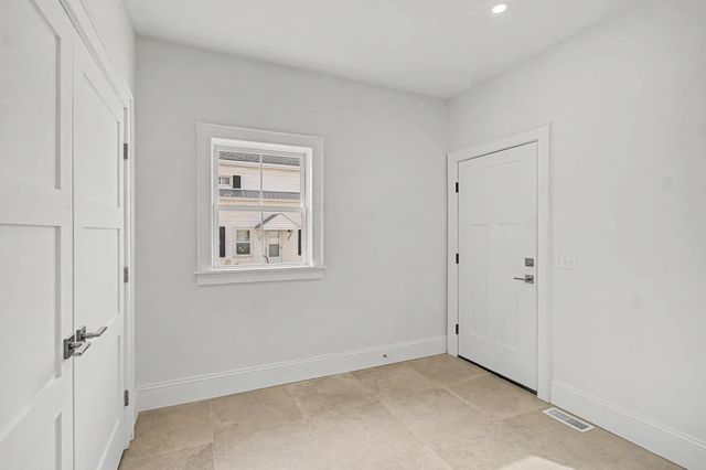 897 Falls Road, Shelburne, VT 05482