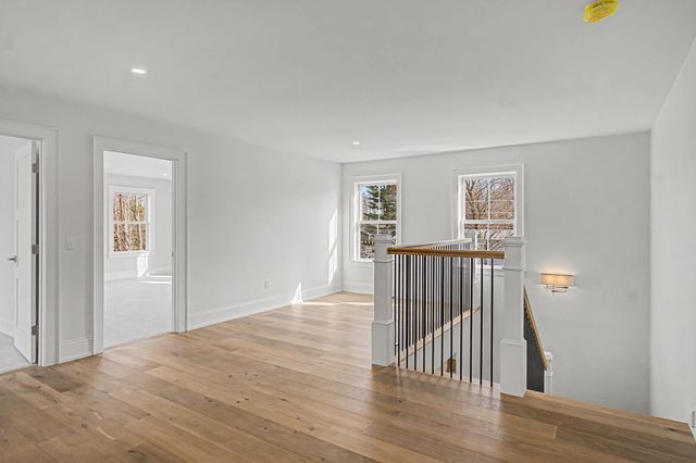 897 Falls Road, Shelburne, VT 05482