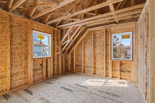 897 Falls Road, Shelburne, VT 05482