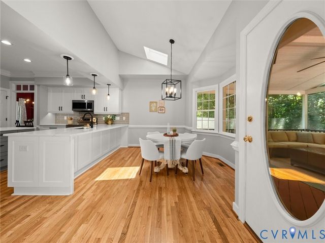 15724 Fire Light Pl, Moseley, VA 23120
