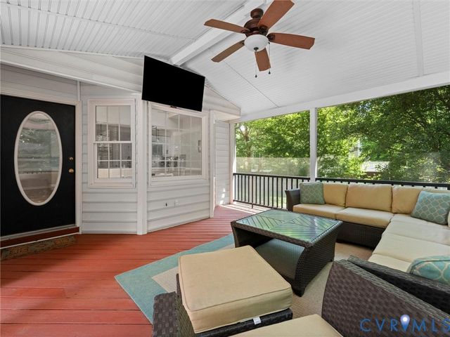 15724 Fire Light Pl, Moseley, VA 23120
