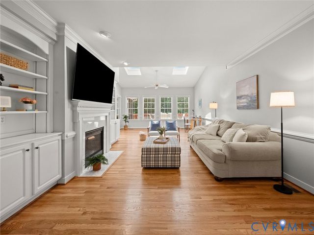 15724 Fire Light Pl, Moseley, VA 23120