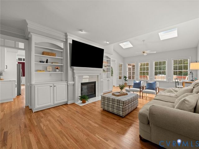 15724 Fire Light Pl, Moseley, VA 23120