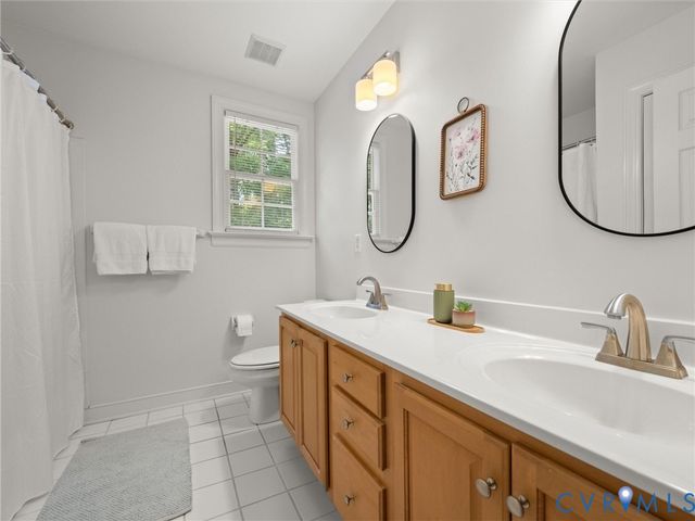 15724 Fire Light Pl, Moseley, VA 23120