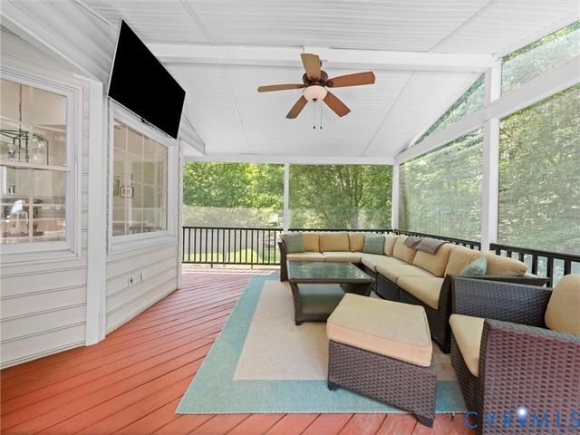 15724 Fire Light Pl, Moseley, VA 23120