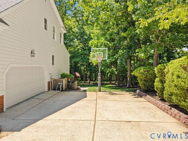 15724 Fire Light Pl, Moseley, VA 23120