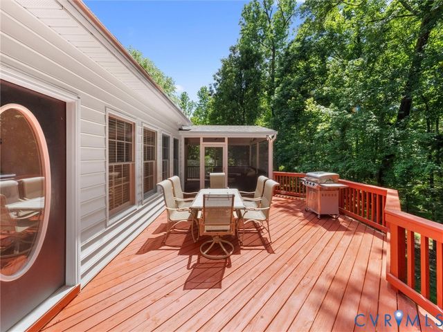 15724 Fire Light Pl, Moseley, VA 23120