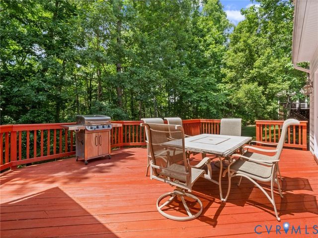 15724 Fire Light Pl, Moseley, VA 23120