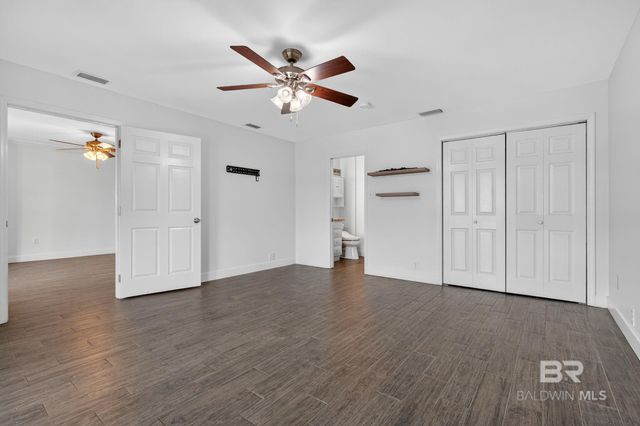 140 W 8th Avenue, Gulf Shores, AL 36542