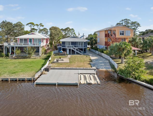 140 W 8th Avenue, Gulf Shores, AL 36542