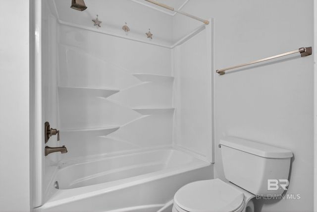 140 W 8th Avenue, Gulf Shores, AL 36542