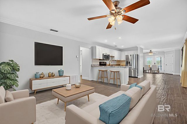 140 W 8th Avenue, Gulf Shores, AL 36542