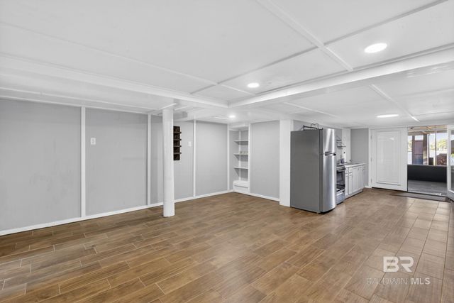 140 W 8th Avenue, Gulf Shores, AL 36542