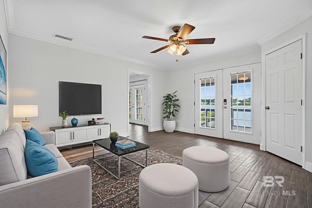 140 W 8th Avenue, Gulf Shores, AL 36542