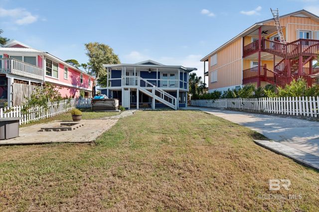 140 W 8th Avenue, Gulf Shores, AL 36542