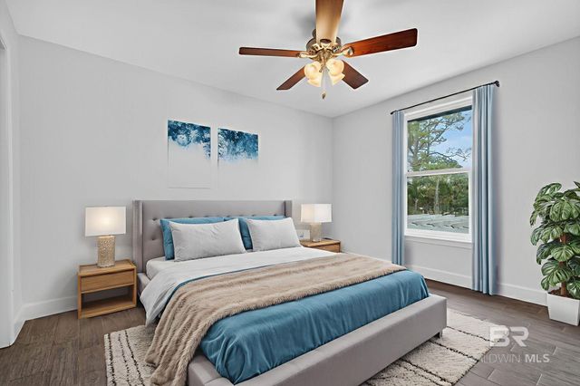 140 W 8th Avenue, Gulf Shores, AL 36542